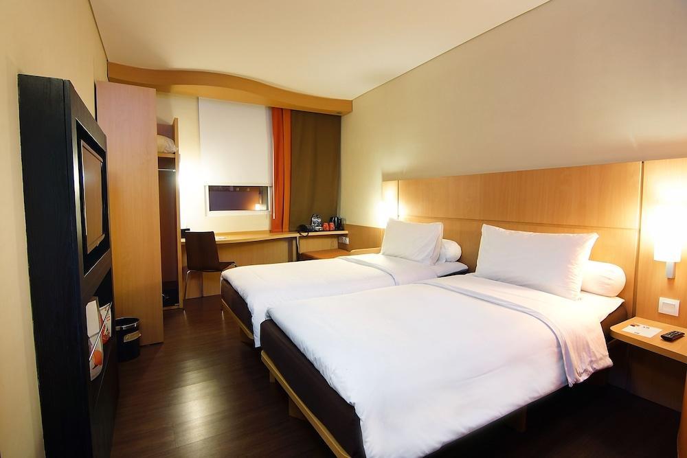 Ibis Surabaya City Center Exteriér fotografie
