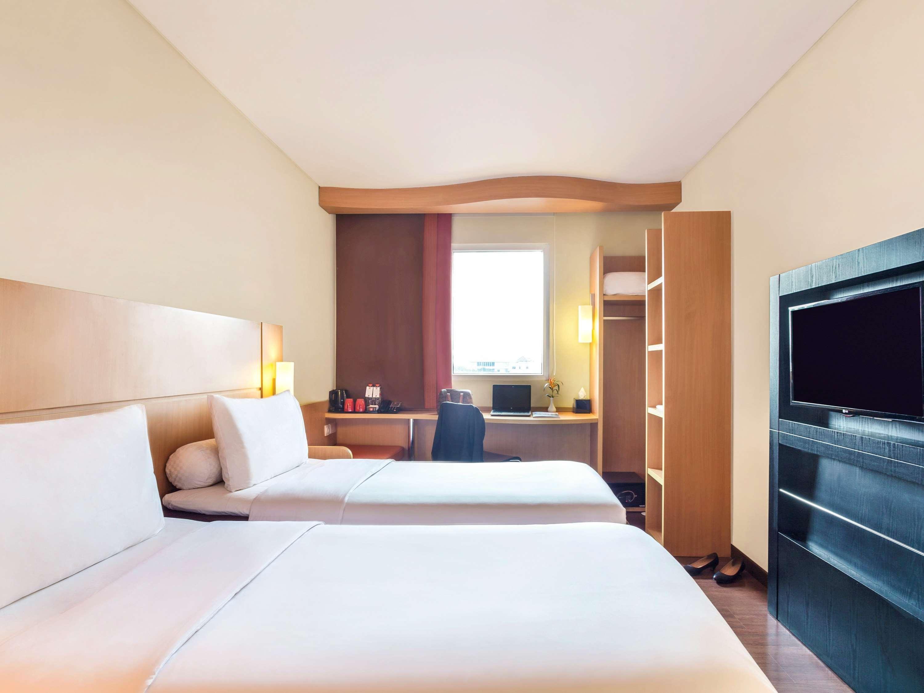 Ibis Surabaya City Center Exteriér fotografie