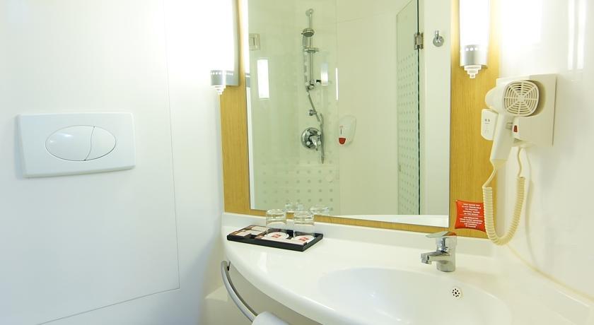 Ibis Surabaya City Center Exteriér fotografie