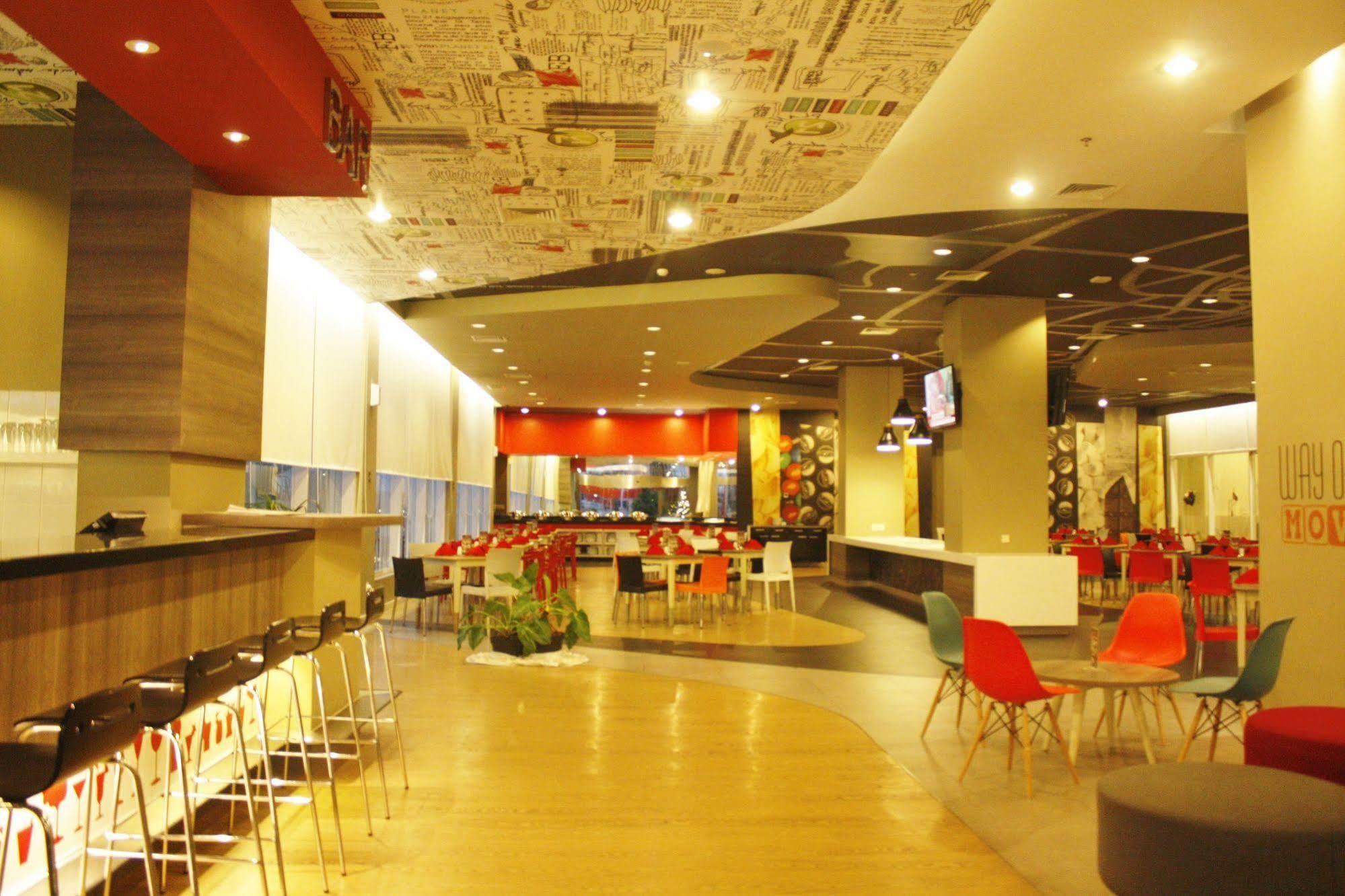 Ibis Surabaya City Center Exteriér fotografie