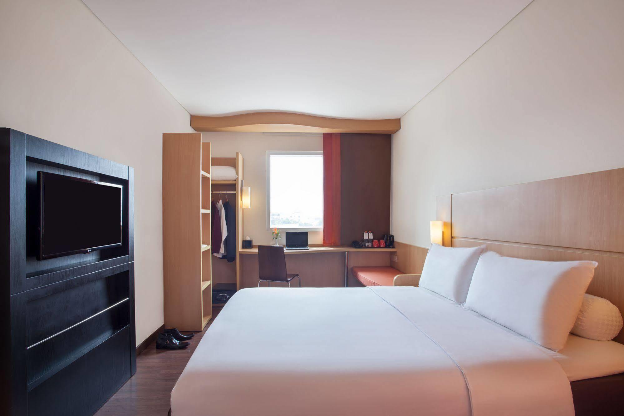Ibis Surabaya City Center Exteriér fotografie
